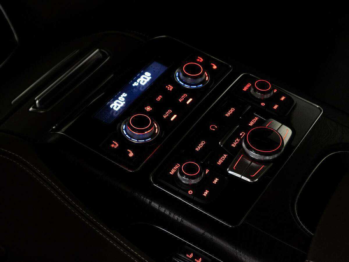 Купить Audi A8 Long, 2014, 144 382 км, фото №12