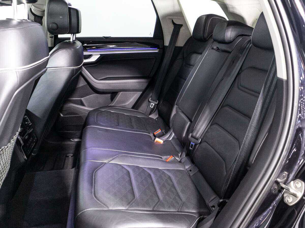 Купить Volkswagen Touareg, 2018, 180 315 км, фото №10