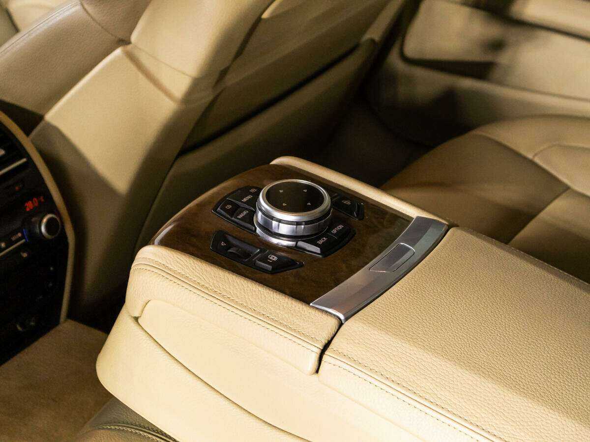 Купить BMW 7 серии 740d xDrive, 2011, 196 115 км, фото №23