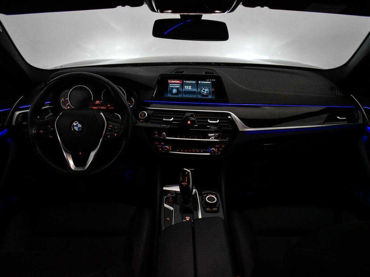 Купить BMW 5 серии 520d, 2019, 79 785 км, фото №13