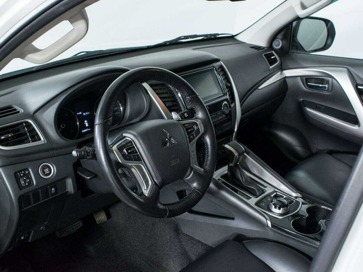Купить Mitsubishi Pajero Sport, 2018, 39 000 км, фото №12
