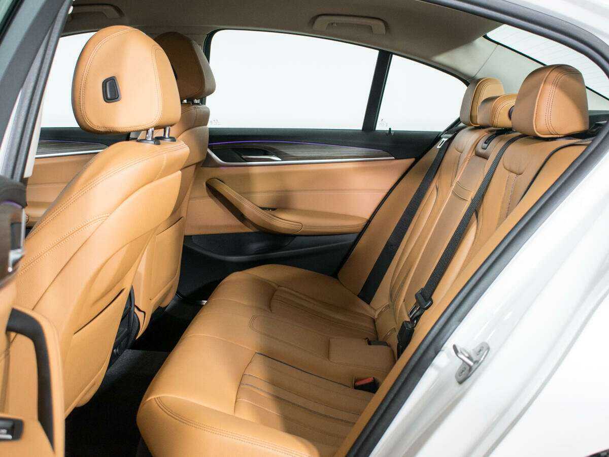 Купить BMW 5 серии 520d xDrive, 2018, 82 599 км, фото №10