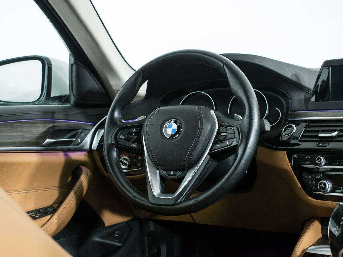 Купить BMW 5 серии 520d xDrive, 2018, 82 599 км, фото №14