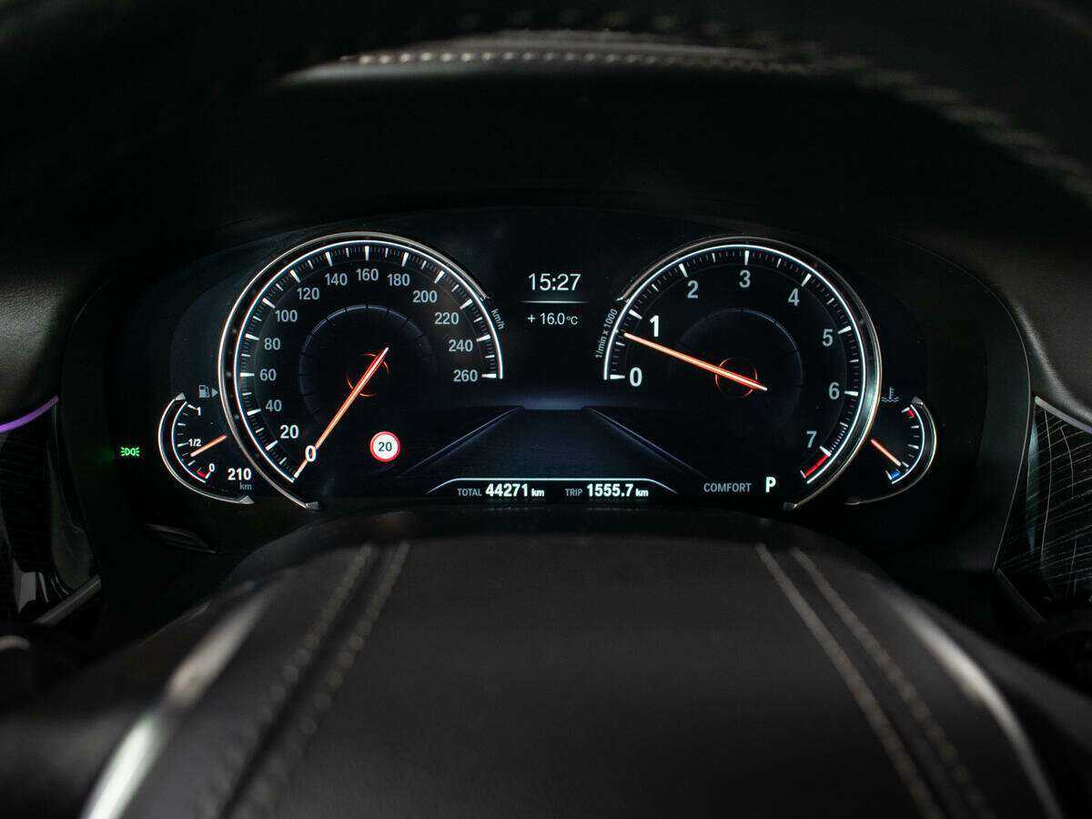 Купить BMW 7 серии 740i, 2018, 45 000 км, фото №11