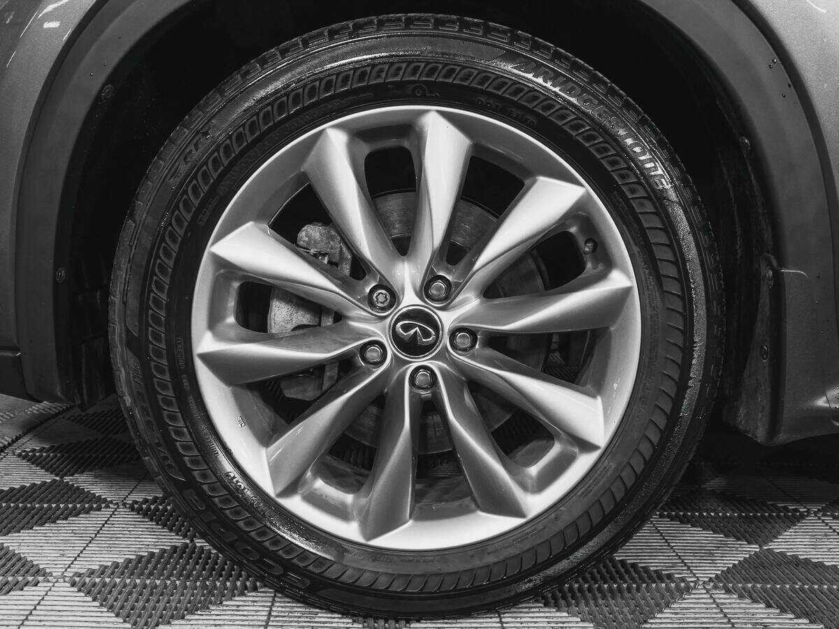 Купить Infiniti QX50, 2019, 50 000 км, фото №18