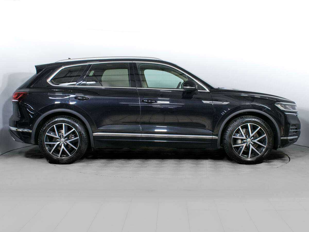 Купить Volkswagen Touareg, 2020, 64 446 км, фото №4