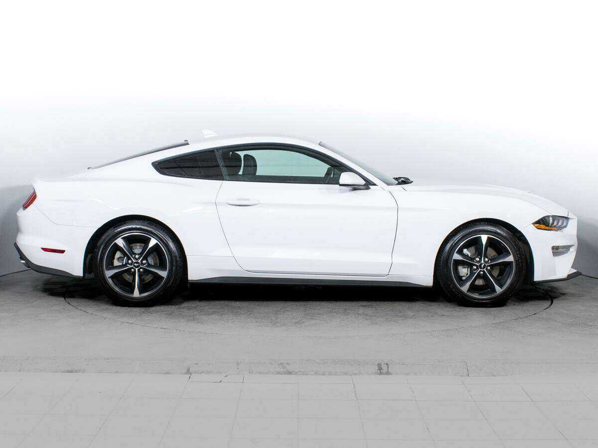 Купить Ford Mustang, 2022, 3 083 км, фото №4