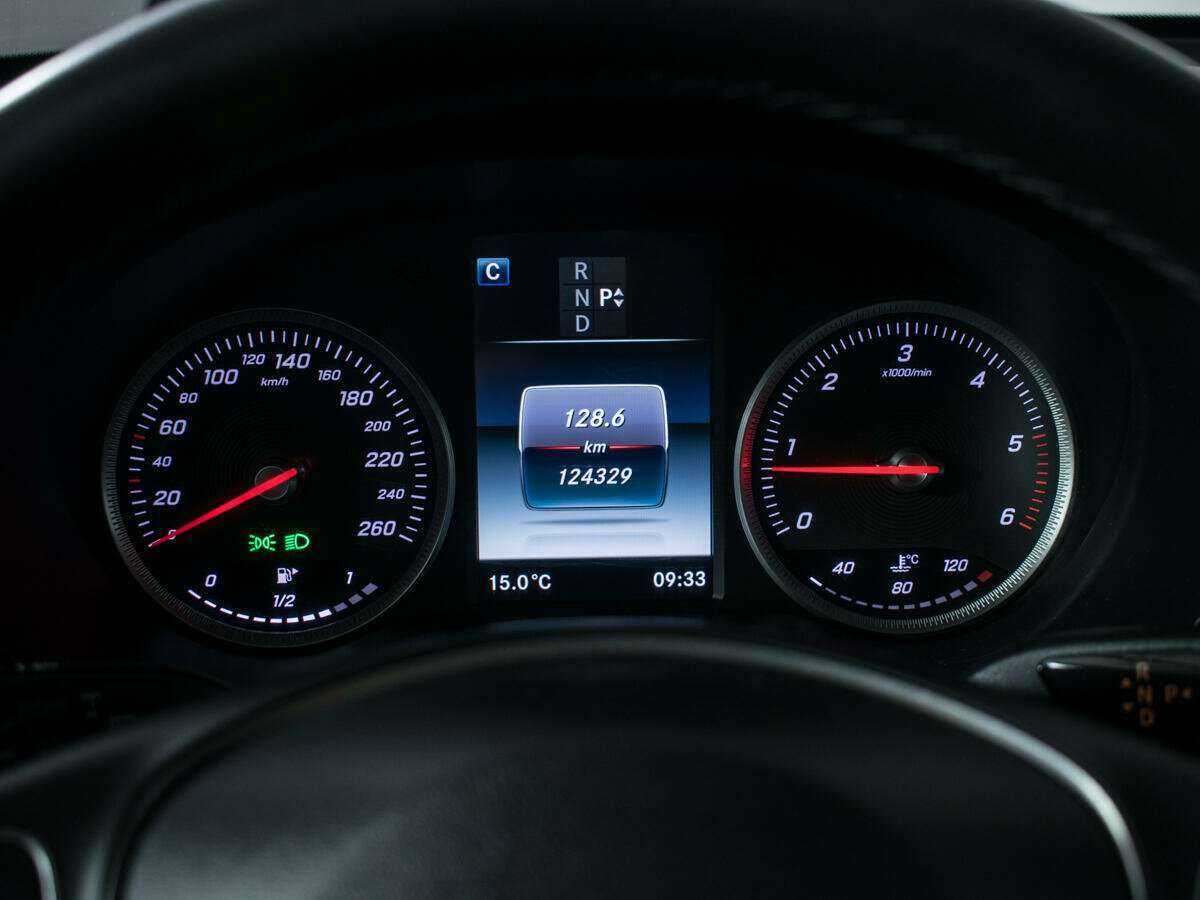 Купить Mercedes-Benz GLC 220 d, 2017, 124 300 км, фото №11