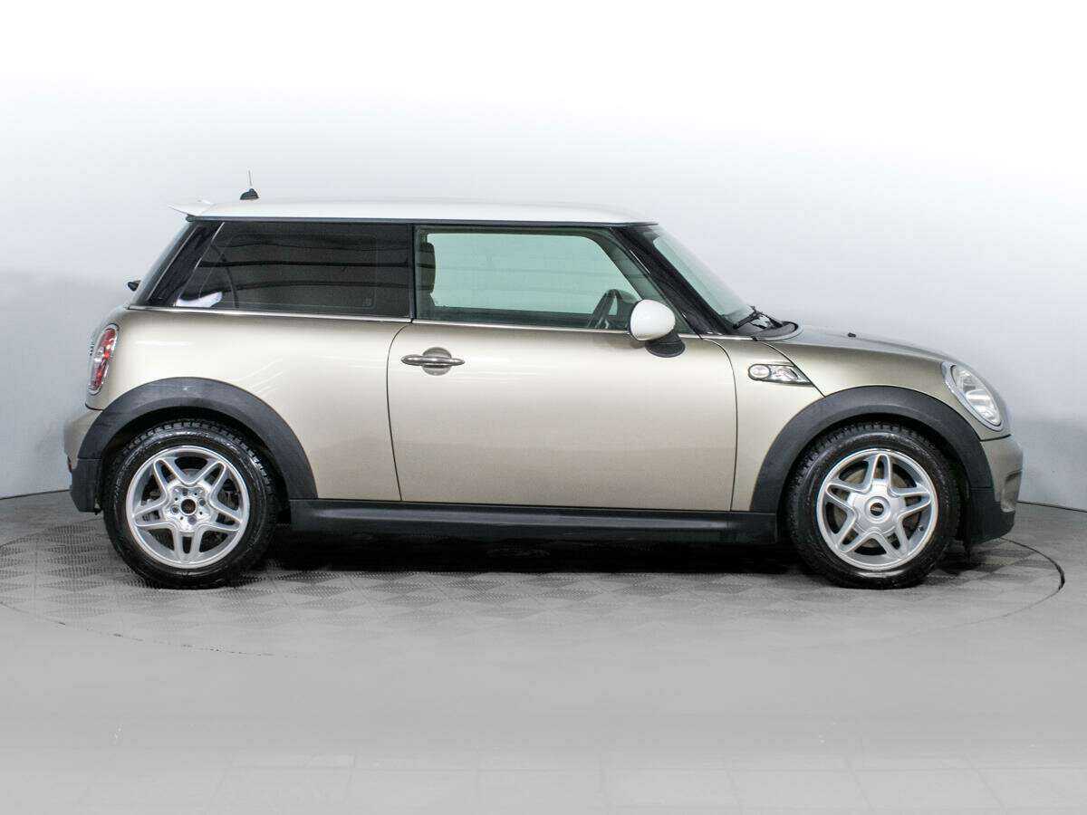 Купить Mini Hatch Cooper S, 2010, 80 122 км, фото №4