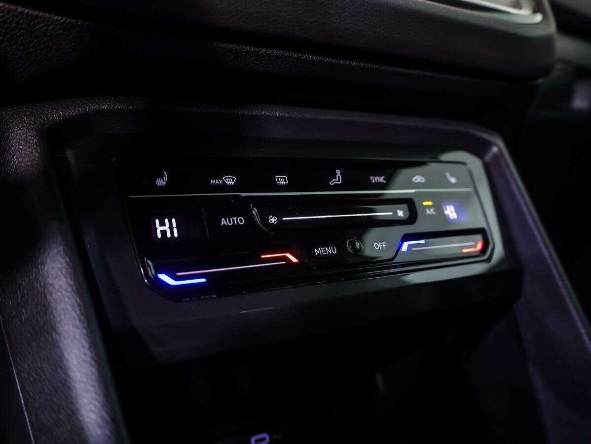 Купить Volkswagen Tiguan, 2020, 45 904 км, фото №14