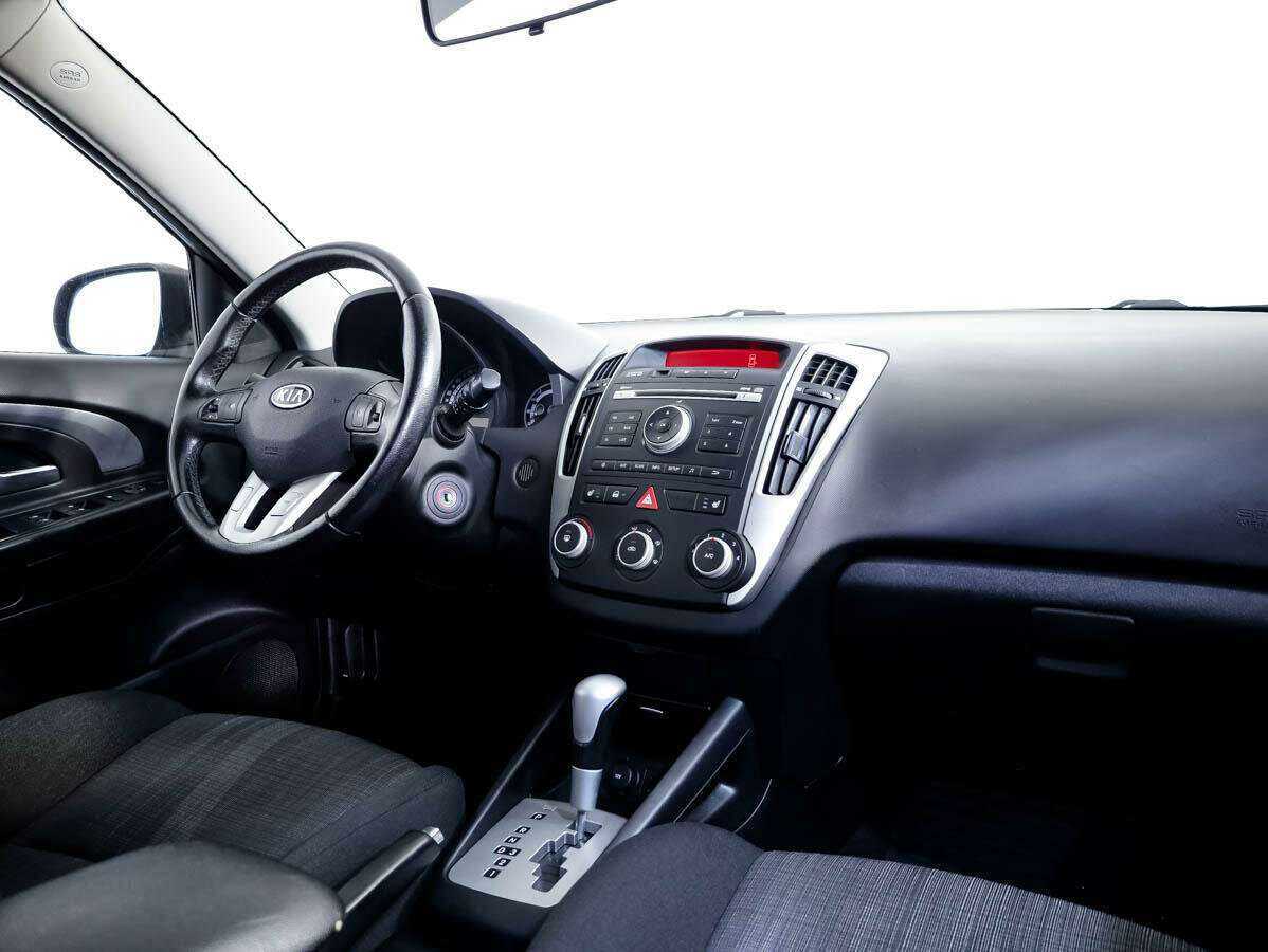 Купить Kia Ceed, 2011, 125 680 км, фото №8