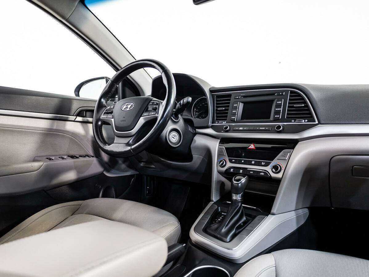 Купить Hyundai Elantra, 2018, 109 281 км, фото №8