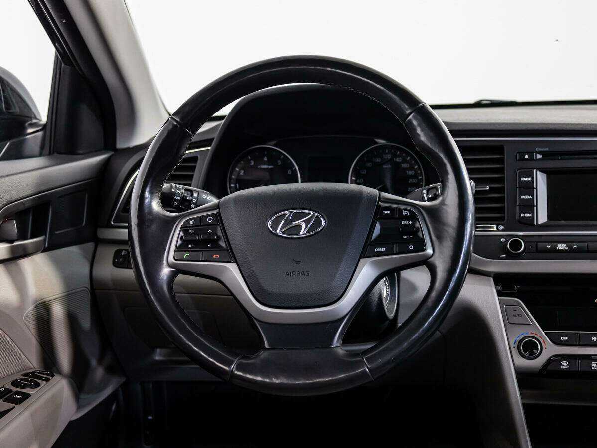 Купить Hyundai Elantra, 2018, 109 281 км, фото №10