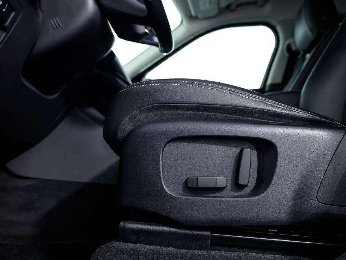 Купить Land Rover Range Rover Velar, 2018, 149 750 км, фото №12