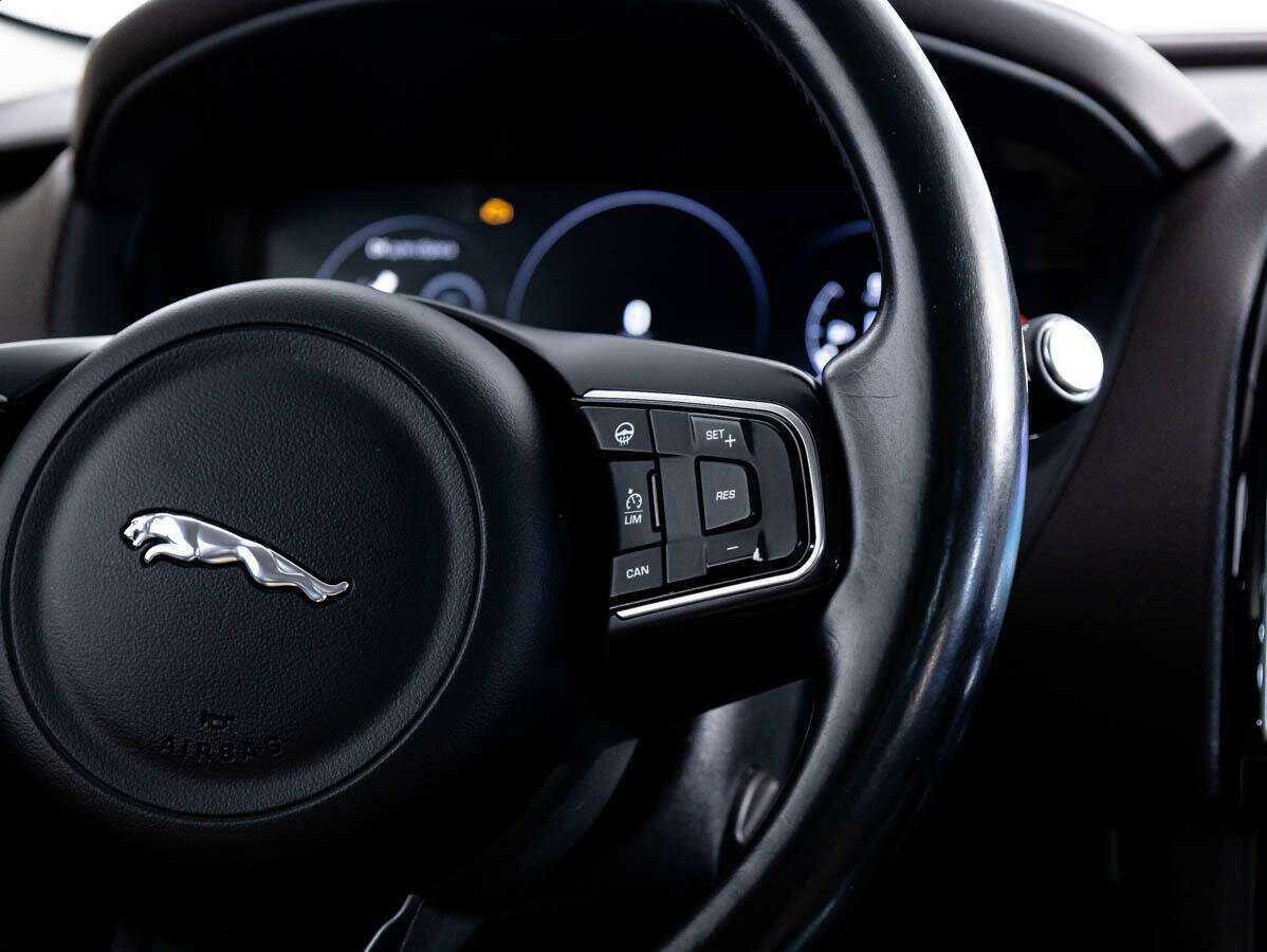 Купить Jaguar F-Pace, 2016, 83 850 км, фото №18