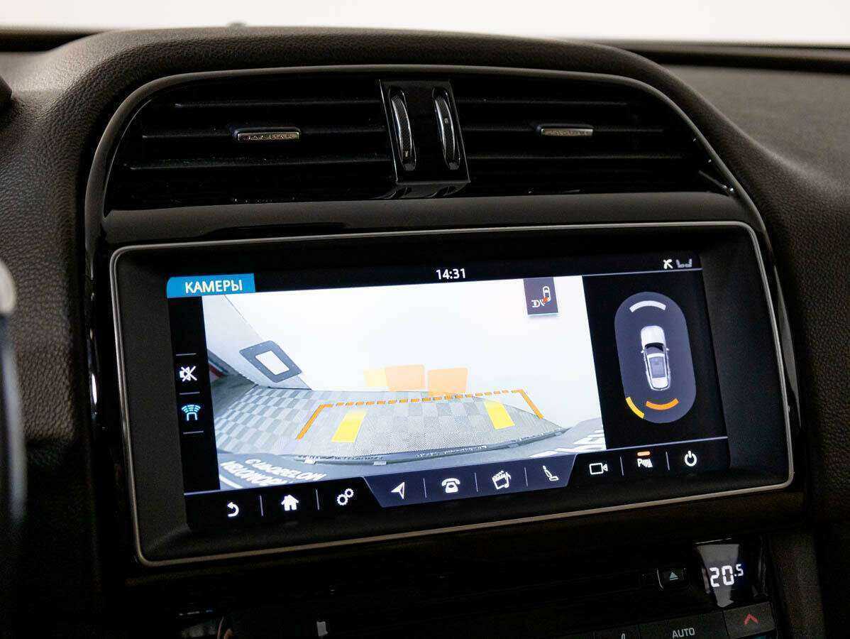 Купить Jaguar F-Pace, 2016, 83 850 км, фото №20