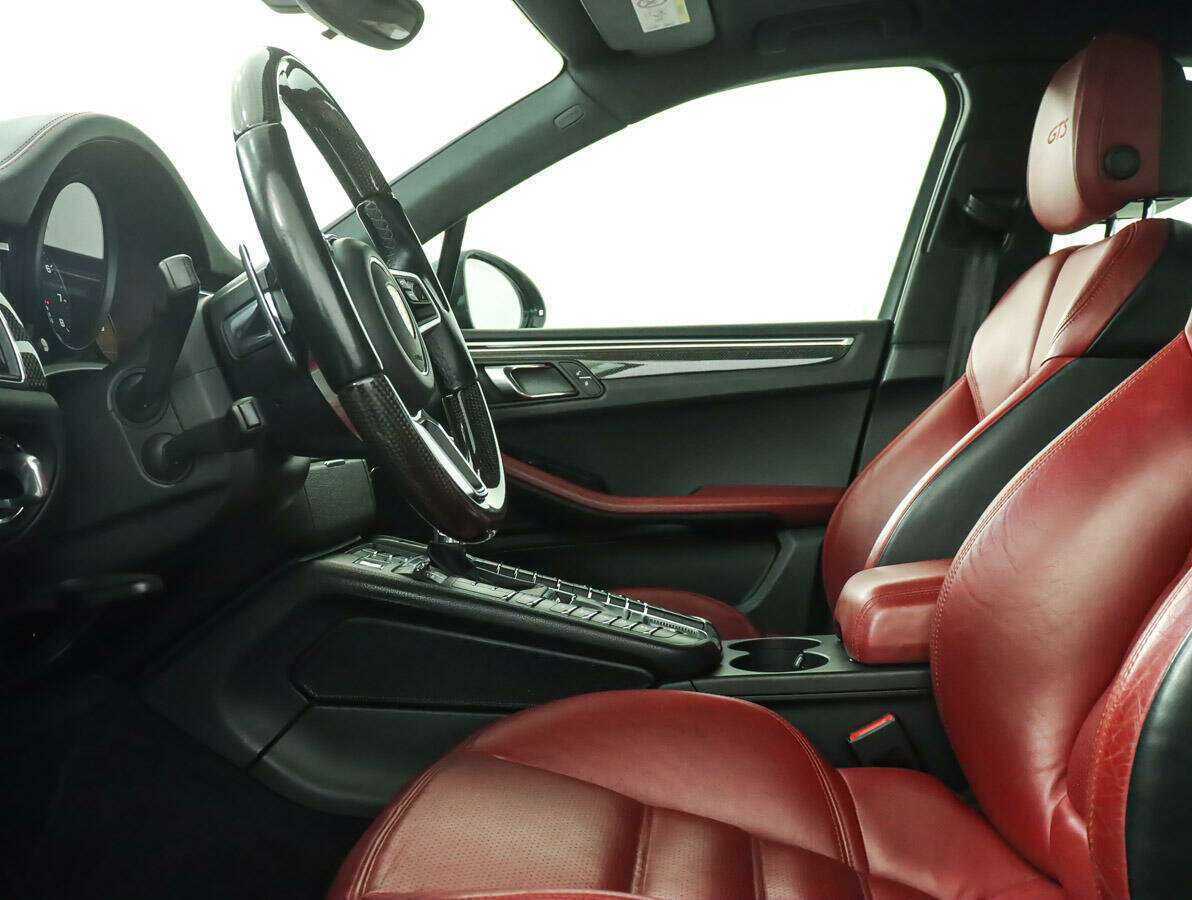 Купить Porsche Macan GTS, 2018, 97 359 км, фото №9
