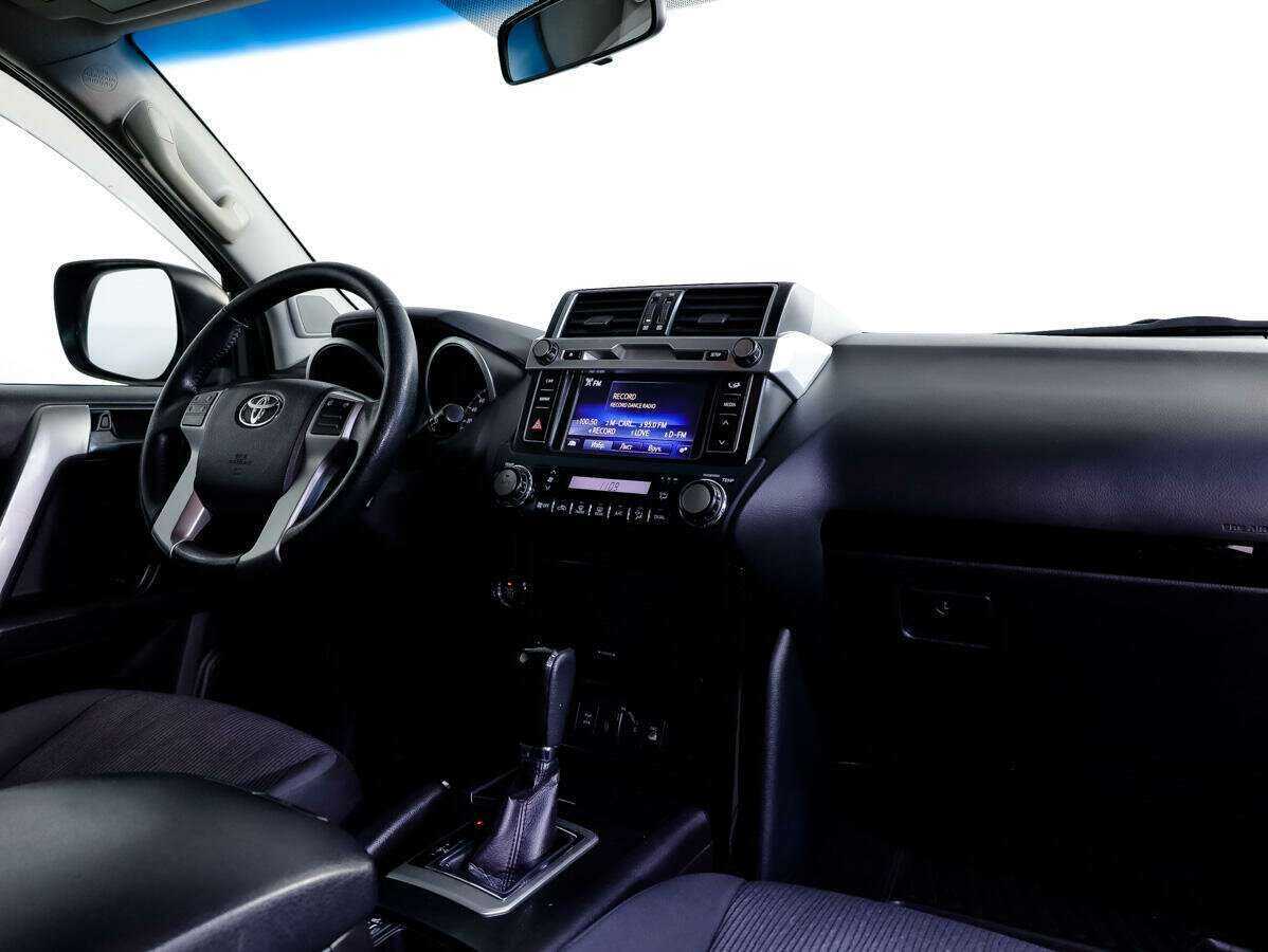 Купить Toyota Land Cruiser Prado, 2017, 176 708 км, фото №8