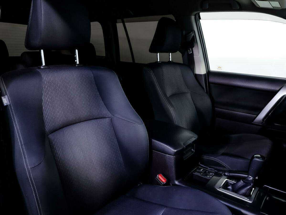 Купить Toyota Land Cruiser Prado, 2017, 176 708 км, фото №10