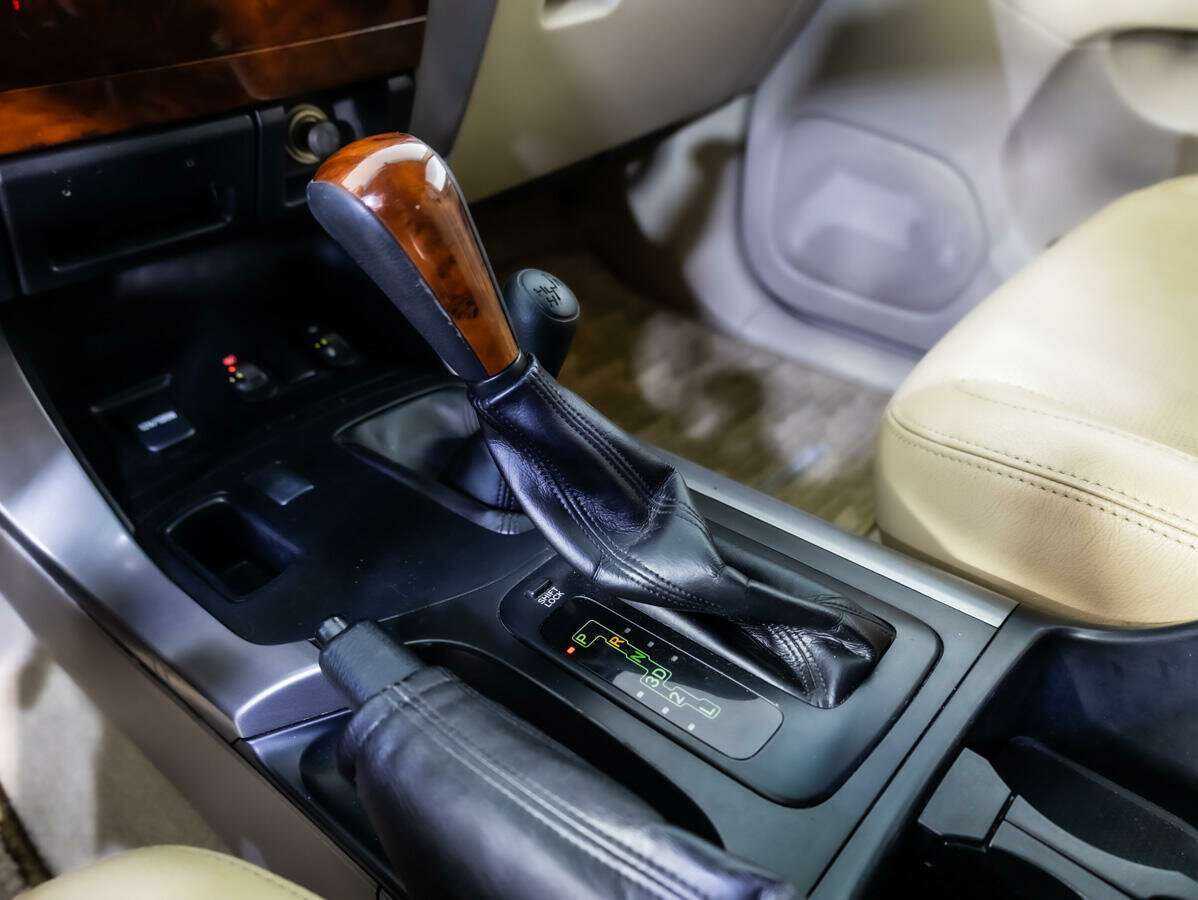 Купить Toyota Land Cruiser Prado, 2008, 329 546 км, фото №12