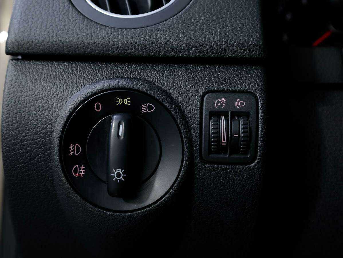 Купить Volkswagen Golf Plus, 2011, 198 681 км, фото №17