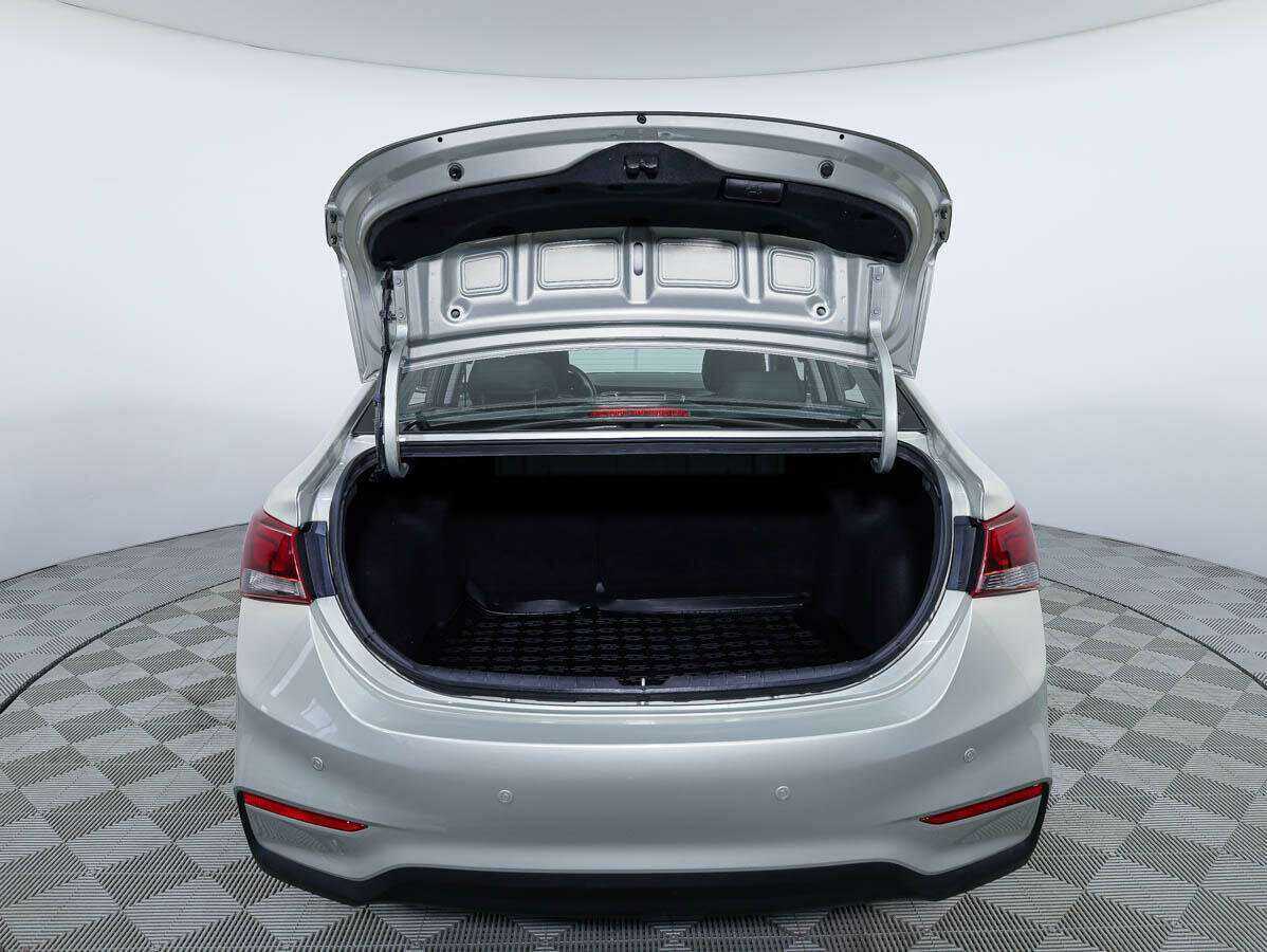 Купить Hyundai Solaris, 2019, 83 868 км, фото №8