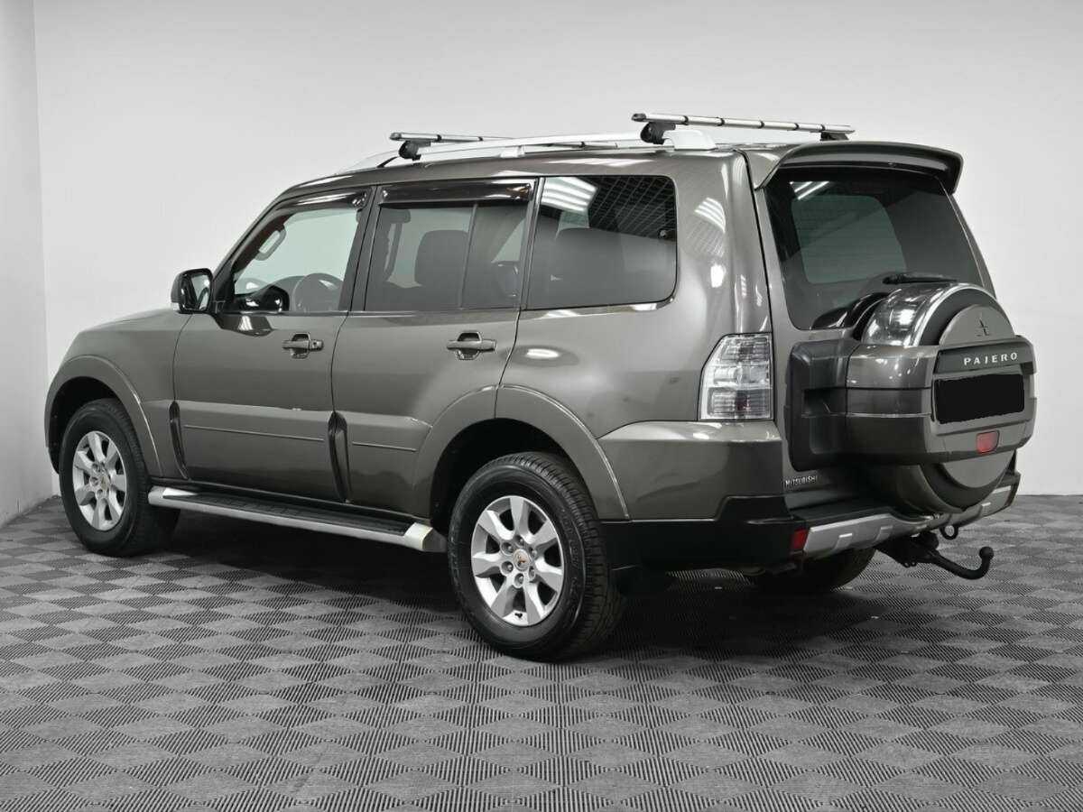 Купить Mitsubishi Pajero, 2010, 153 000 км, фото №4