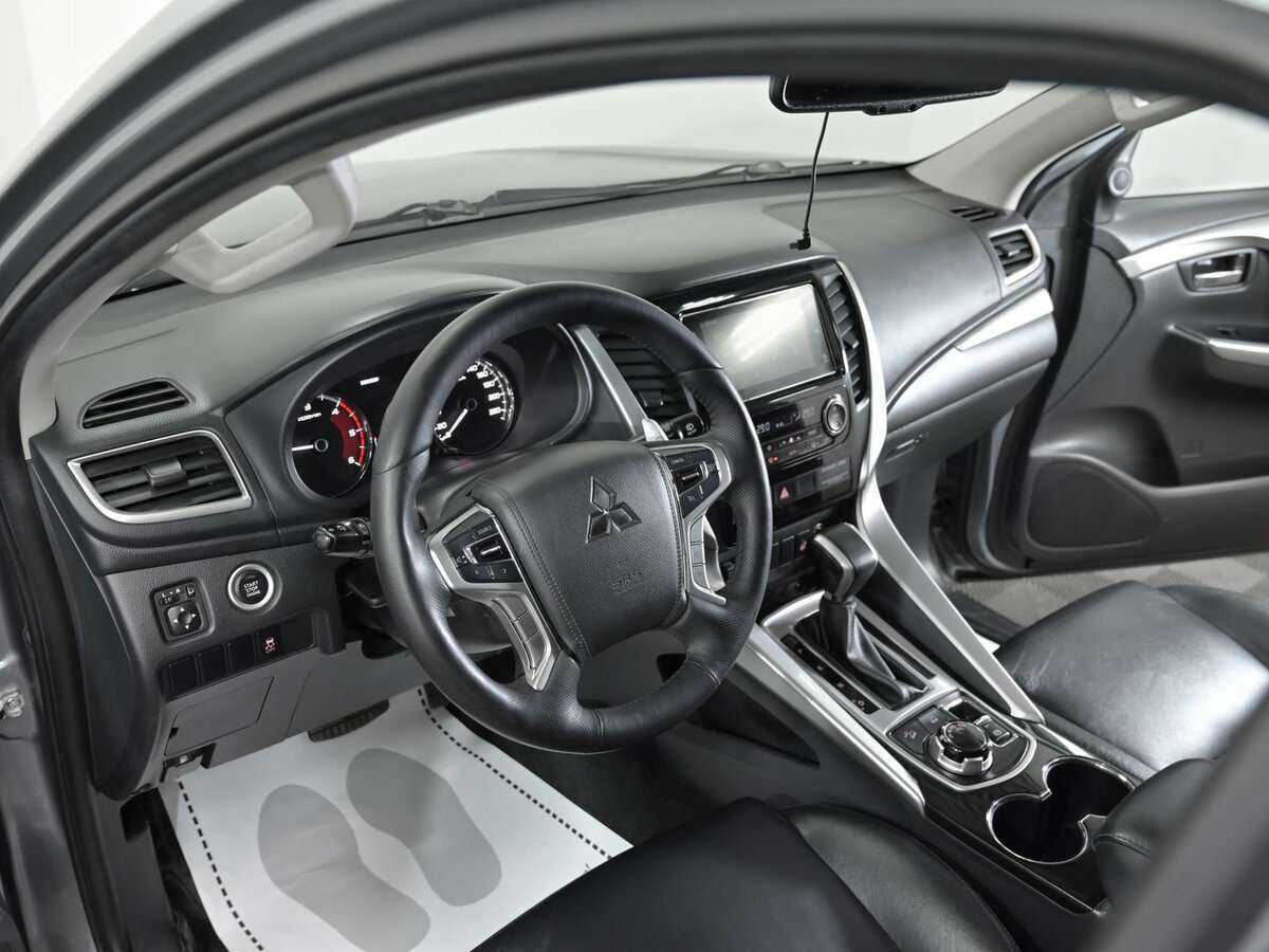 Купить Mitsubishi Pajero Sport, 2017, 169 000 км, фото №8