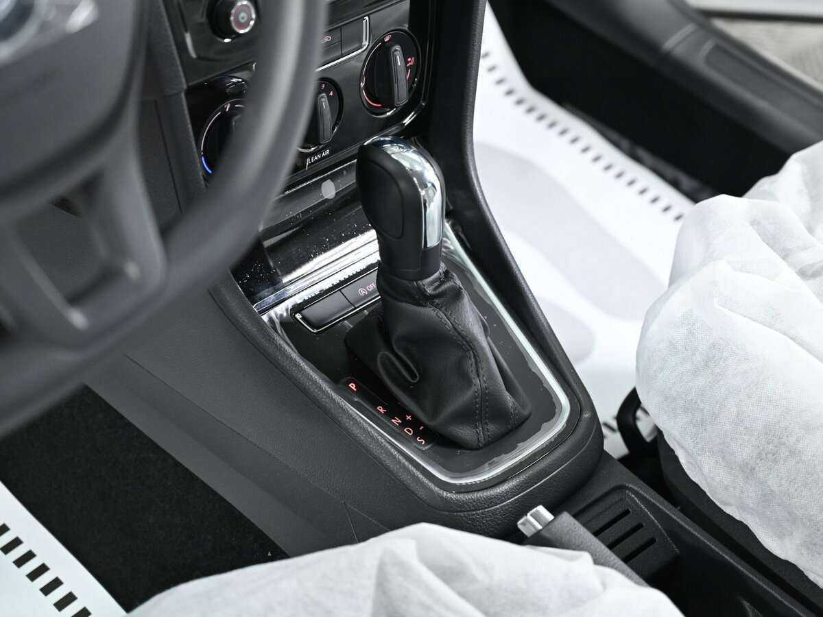 Купить Volkswagen Bora, 2022, 110 км, фото №11