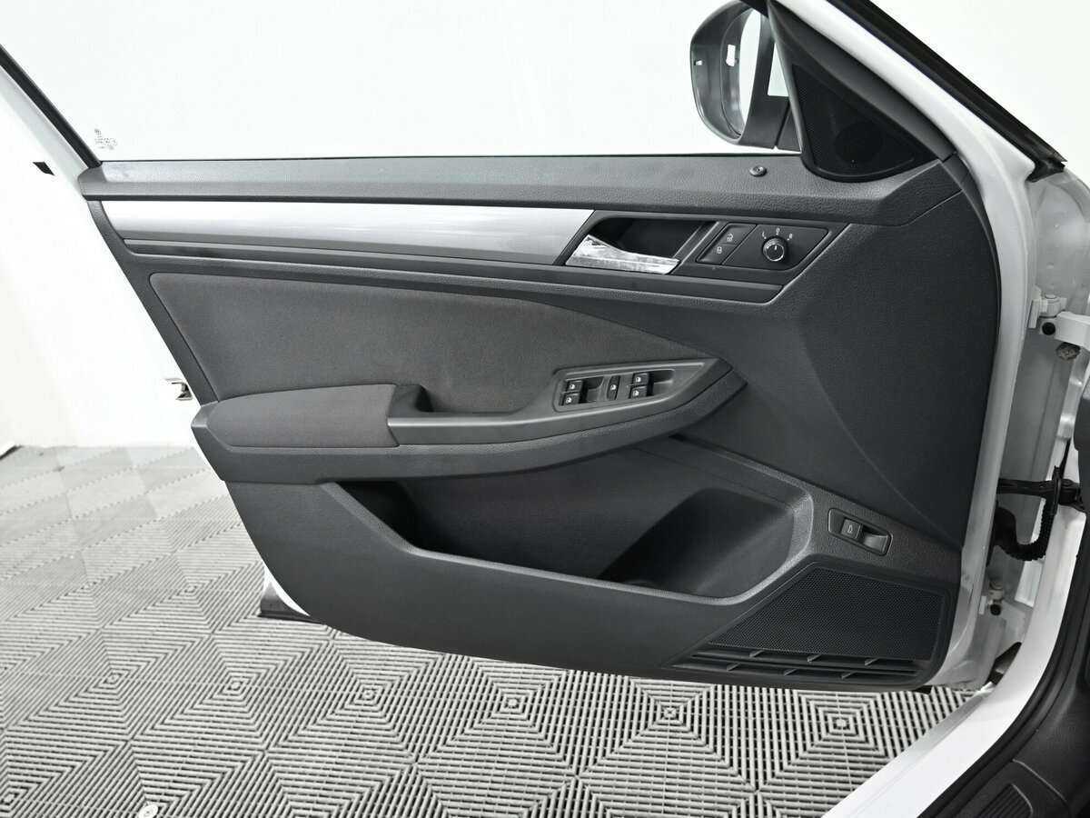 Купить Volkswagen Bora, 2022, 110 км, фото №13