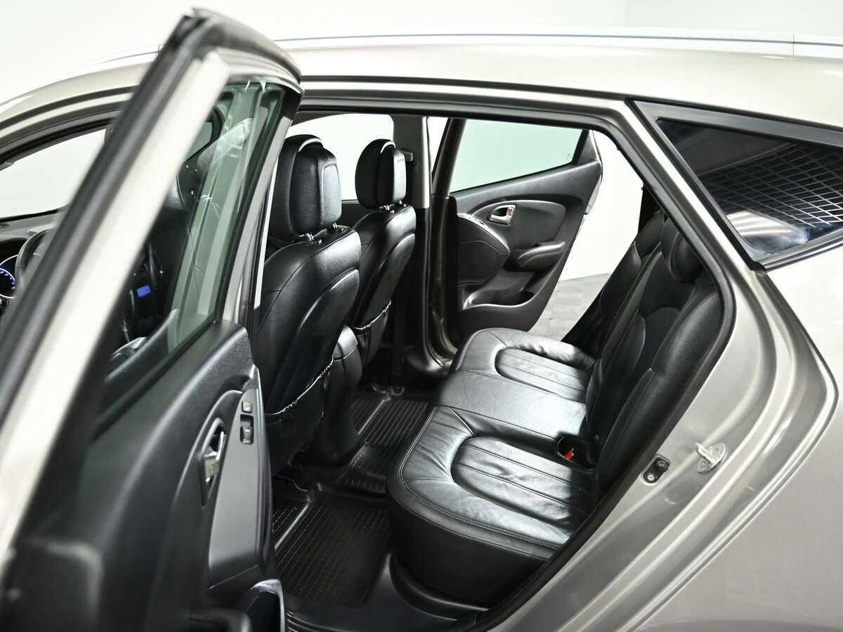 Купить Hyundai ix35, 2011, 143 000 км, фото №6