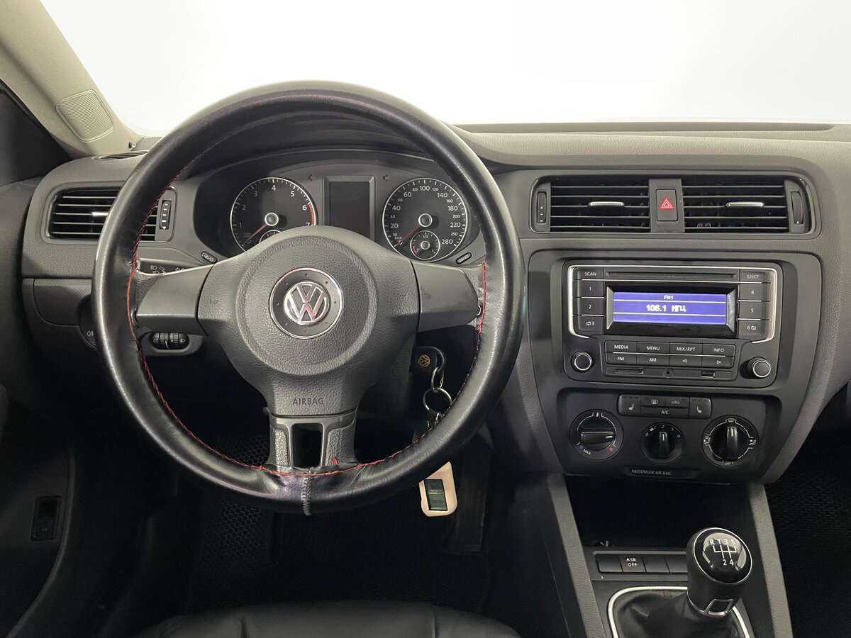 Купить Volkswagen Jetta, 2014, 175 810 км, фото №10