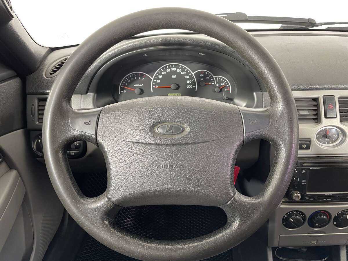 Купить Lada (ВАЗ) Priora, 2008, 215 629 км, фото №11