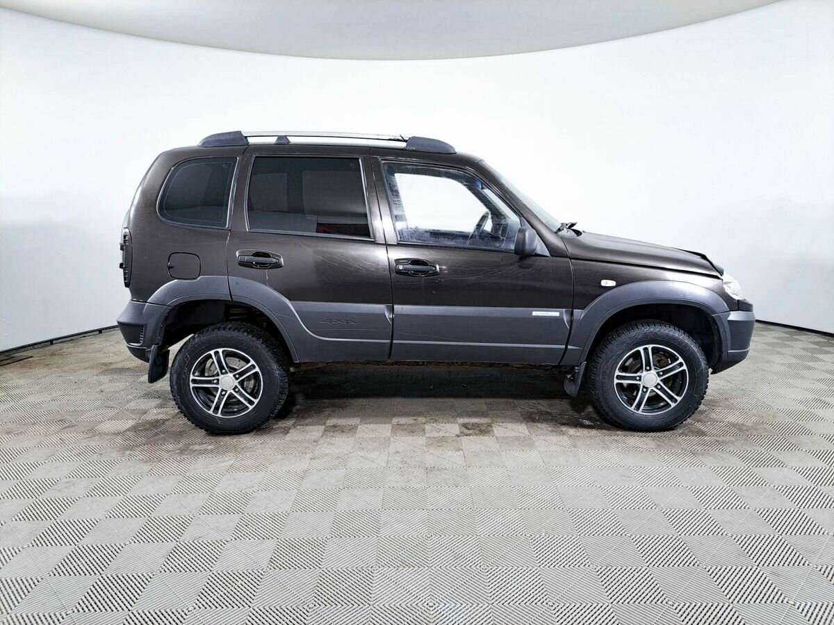 Купить Chevrolet Niva, 2011, 205 000 км, фото №4