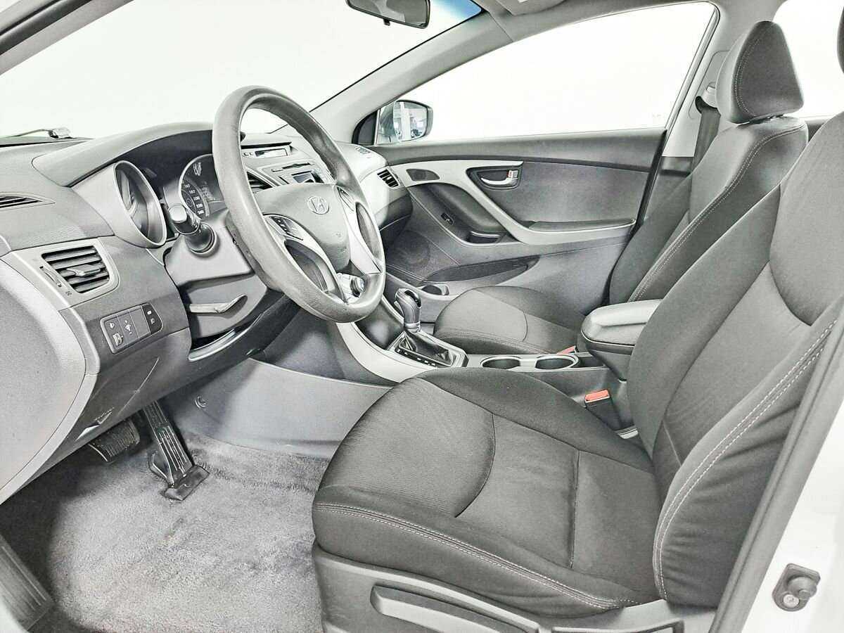 Купить Hyundai Elantra, 2015, 122 000 км, фото №14