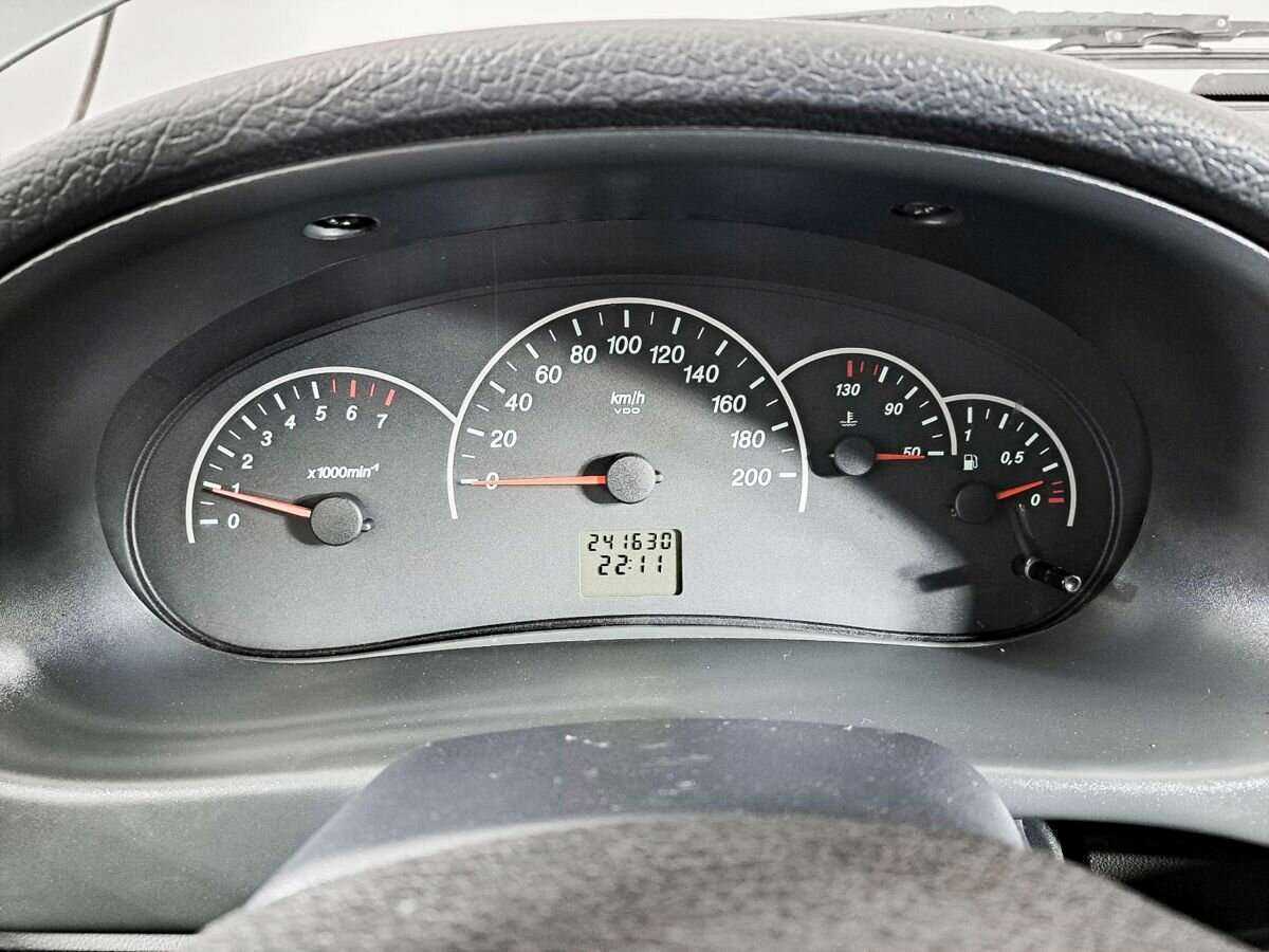 Купить Lada (ВАЗ) Priora, 2011, 241 600 км, фото №10