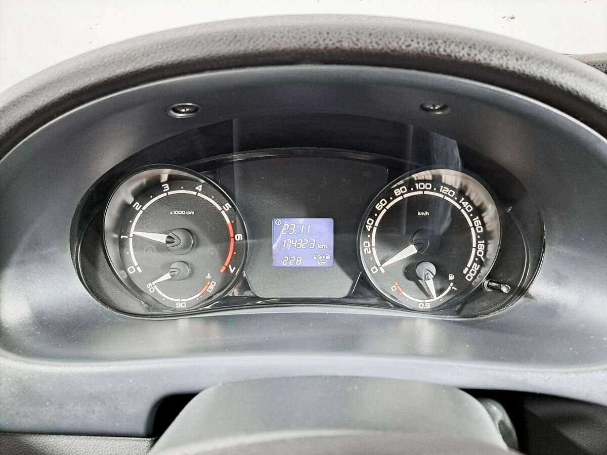 Купить Lada (ВАЗ) Priora, 2015, 173 000 км, фото №8