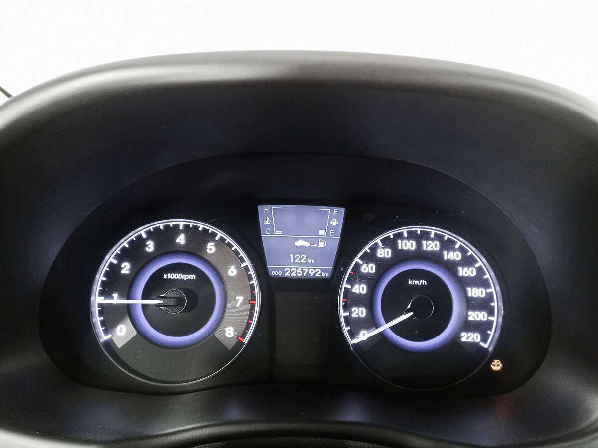 Купить Hyundai Solaris, 2012, 225 794 км, фото №9