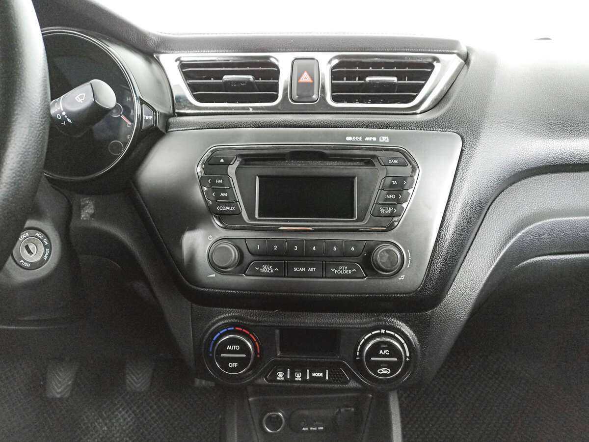 Купить Kia Rio 5-speed, 2011, 222 370 км, фото №13