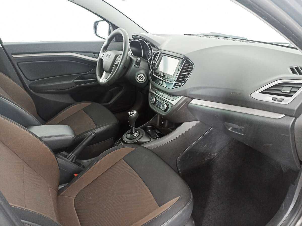 Купить Lada (ВАЗ) Vesta SW, 2017, 127 901 км, фото №9