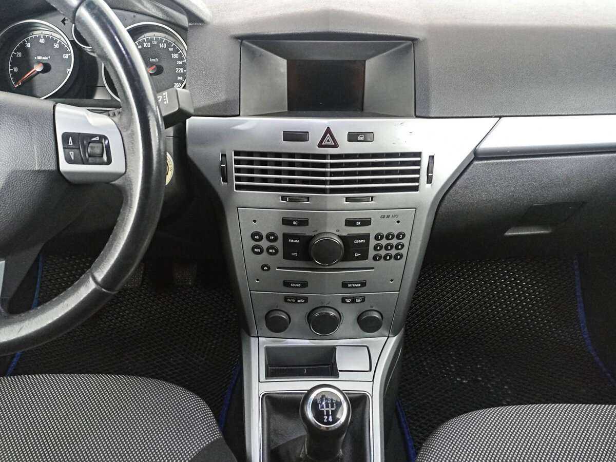 Купить Opel Astra, 2011, 185 679 км, фото №13
