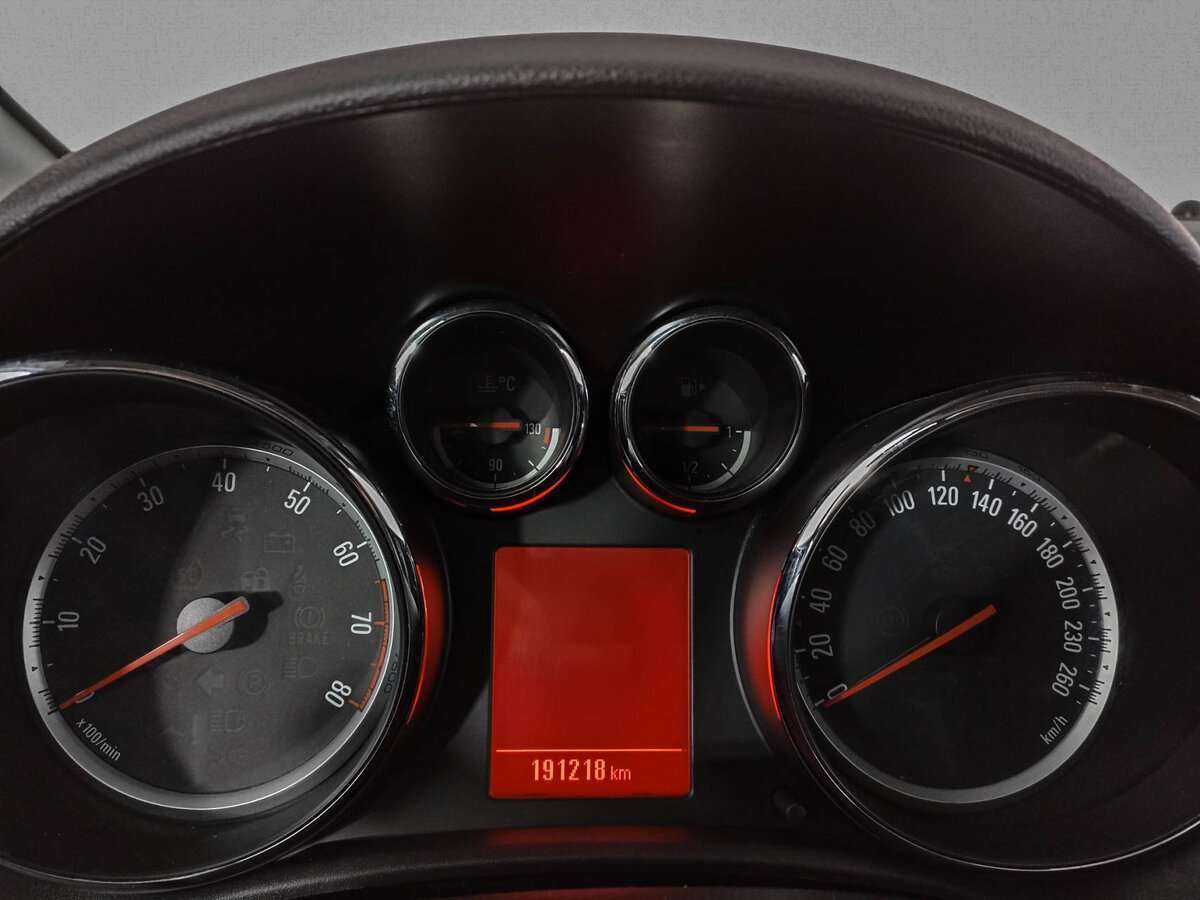 Купить Opel Astra, 2011, 191 219 км, фото №13