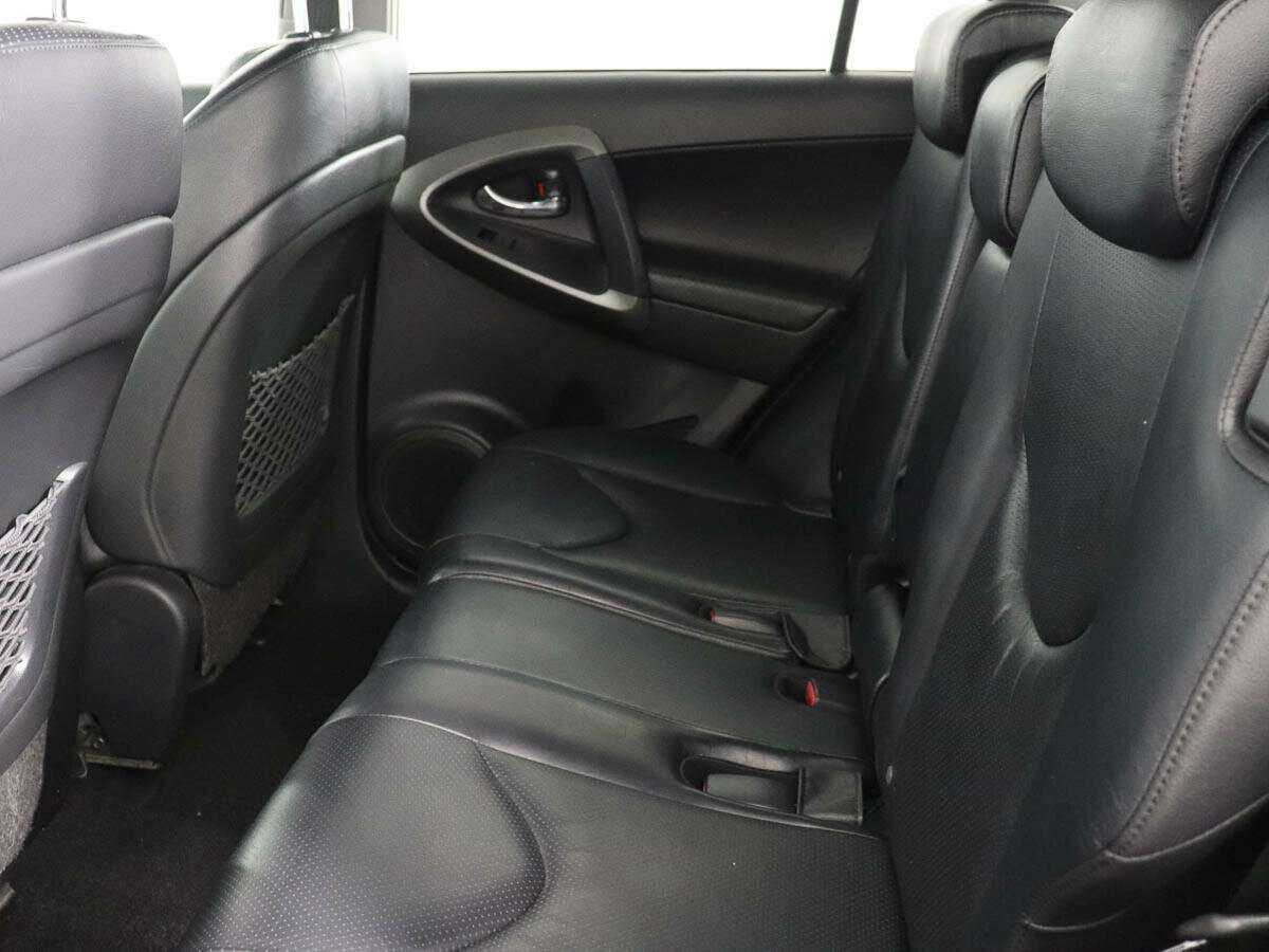 Купить Toyota RAV4, 2011, 43 930 км, фото №9