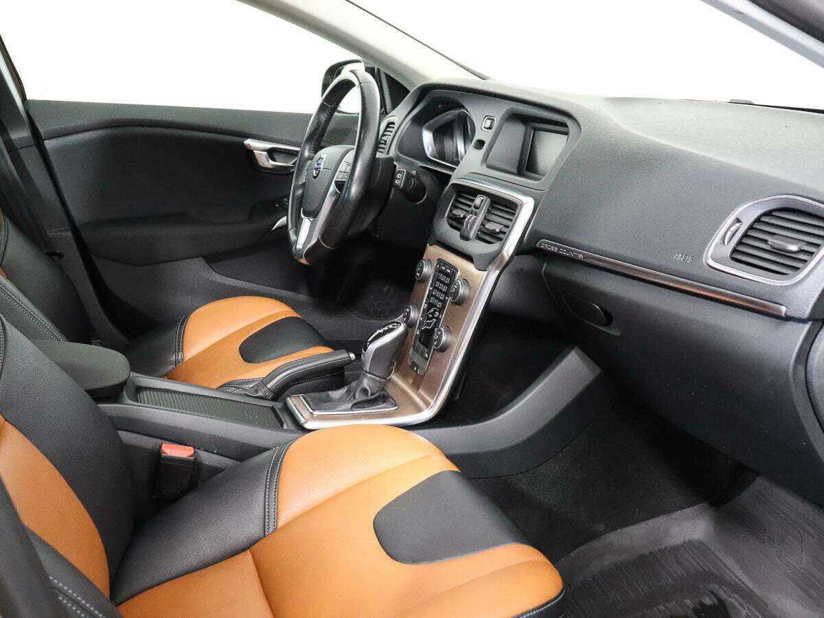 Купить Volvo V40 Cross Country, 2015, 41 000 км, фото №7