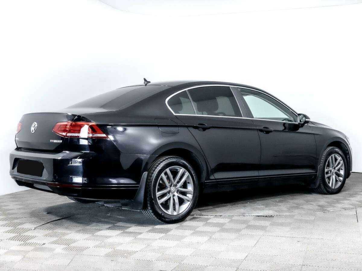 Купить Volkswagen Passat, 2017, 181 000 км, фото №4