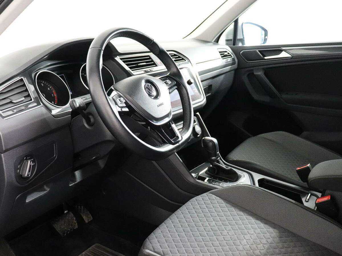 Купить Volkswagen Tiguan, 2017, 83 732 км, фото №8