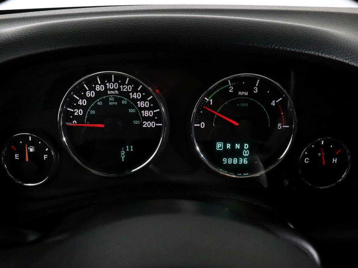 Купить Jeep Wrangler, 2011, 98 835 км, фото №10