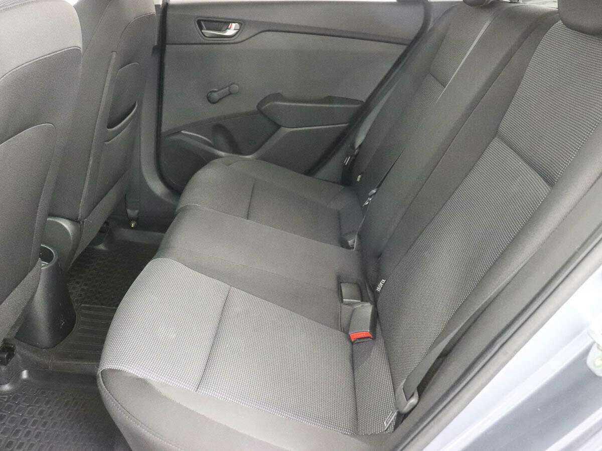 Купить Hyundai Solaris, 2017, 75 300 км, фото №9