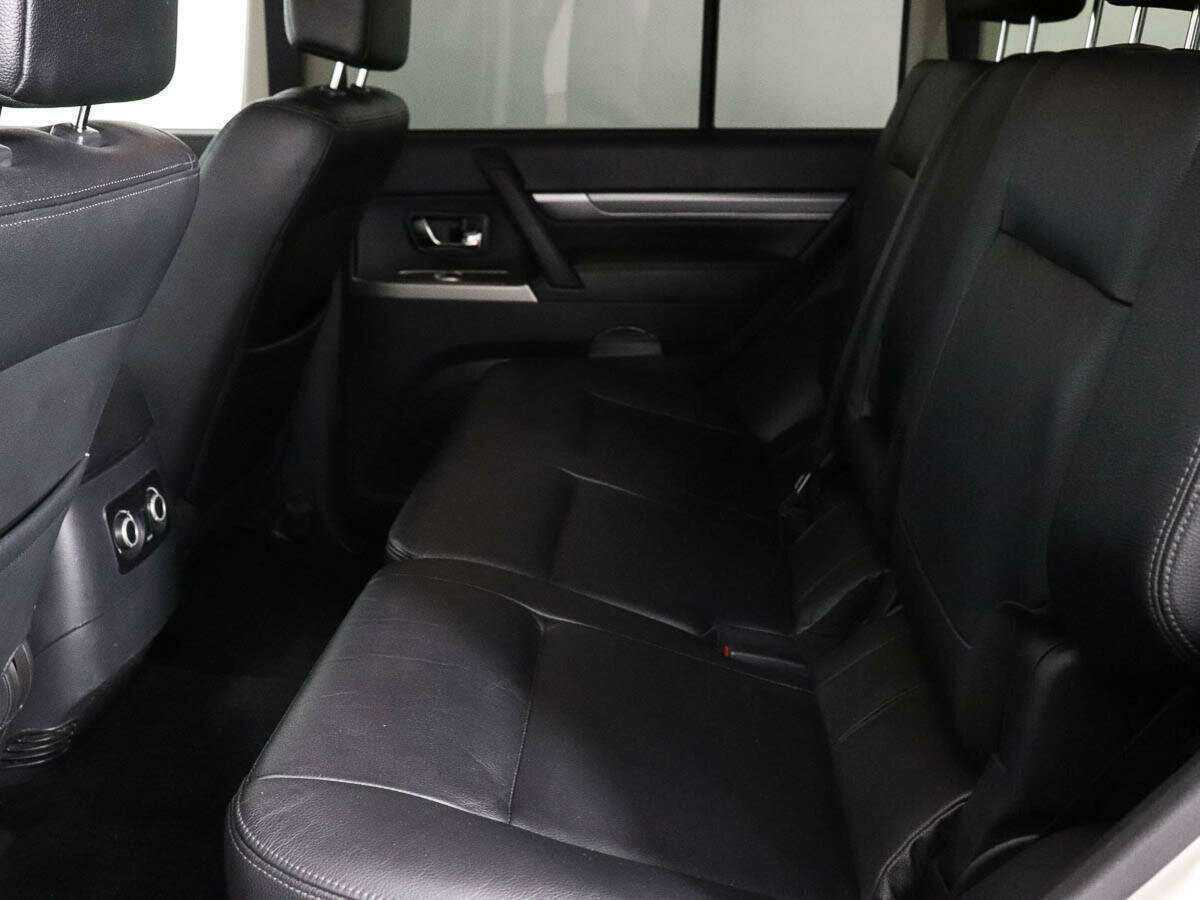 Купить Mitsubishi Pajero, 2015, 75 250 км, фото №6