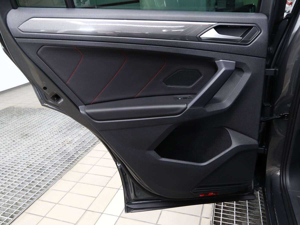 Купить Volkswagen Tiguan, 2021, 48 011 км, фото №10